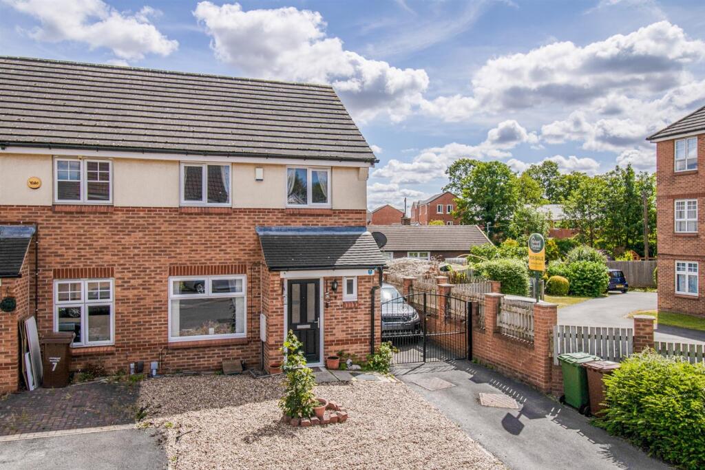3 bed Semi Detached for rent in Kirkhamgate. From Richard Kendall - Wakefield