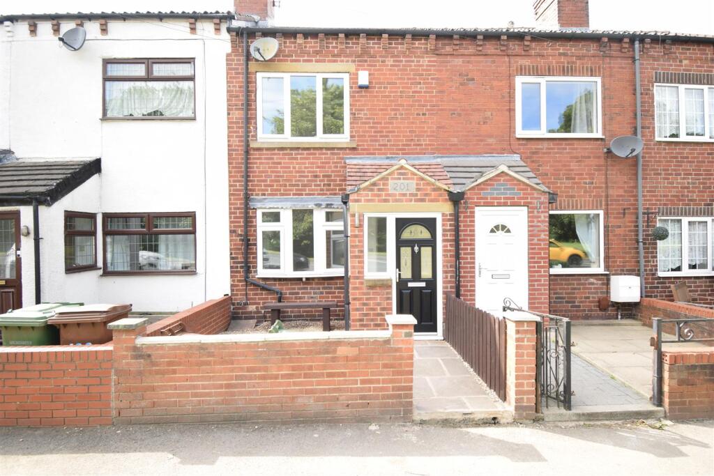 2 bed Mid Terraced House for rent in Sharlston. From Richard Kendall - Wakefield