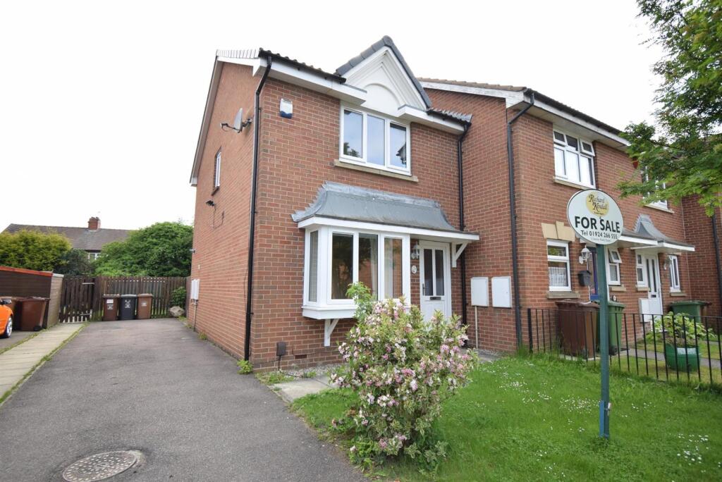 3 bed Town House for rent in Ossett. From Richard Kendall - Wakefield 3 bed Town House for rent in Ossett. From Richard Kendall - Wakefield