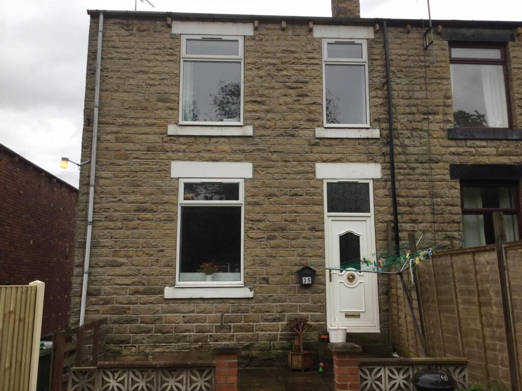 2 bed Mid Terraced House for rent in Briestfield. From Richard Kendall - Wakefield