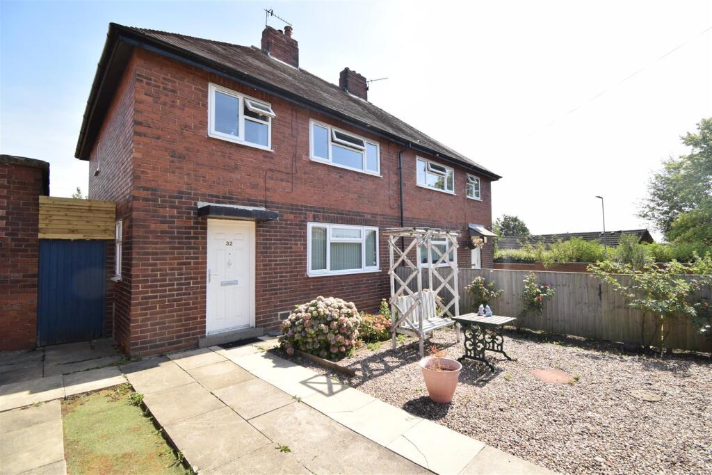 3 bed Semi Detached for rent in Ossett. From Richard Kendall - Wakefield 3 bed Semi Detached for rent in Ossett. From Richard Kendall - Wakefield