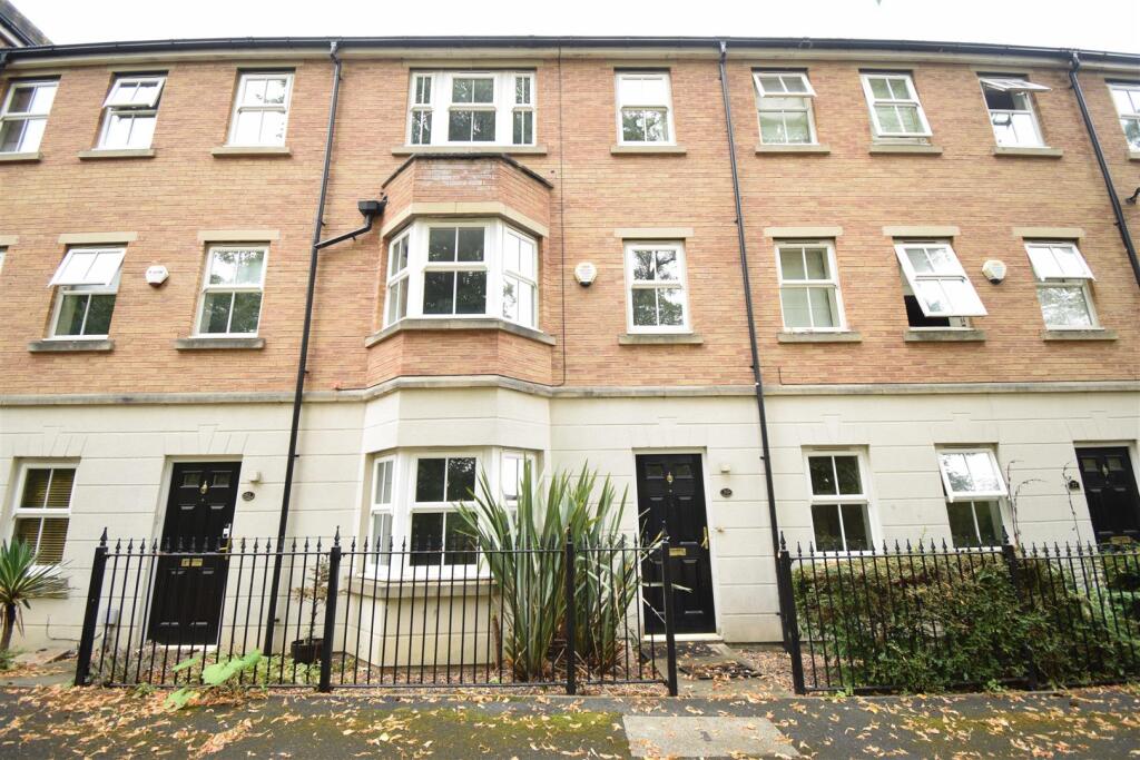 4 bed Town House for rent in Wakefield. From Richard Kendall - Wakefield 4 bed Town House for rent in Wakefield. From Richard Kendall - Wakefield