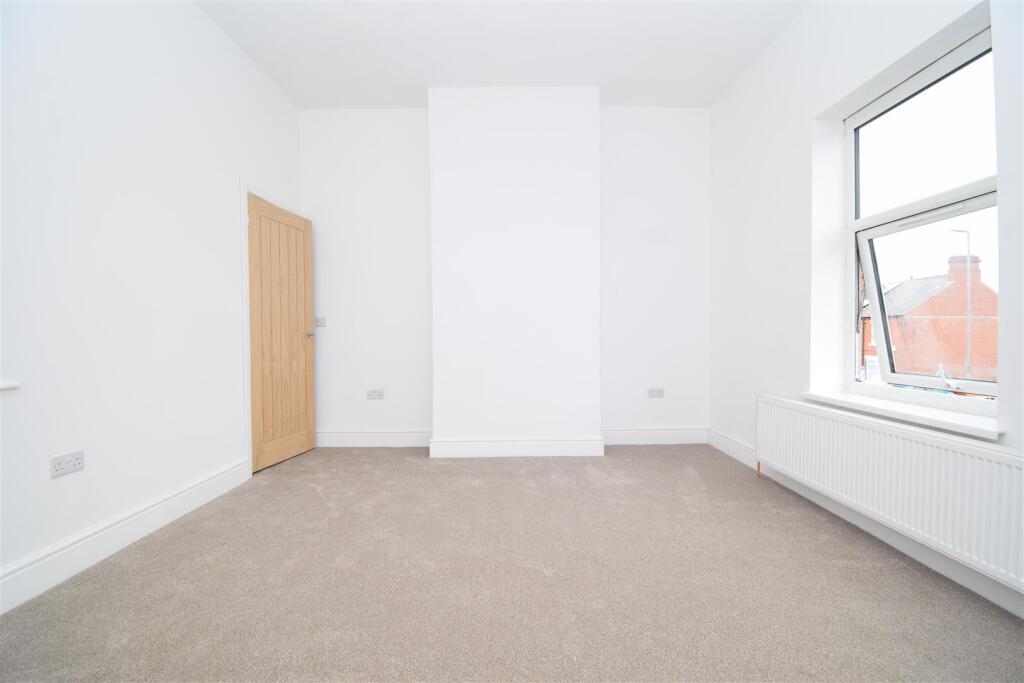 3 bed Mid Terraced House for rent in Wakefield. From Richard Kendall - Wakefield 3 bed Mid Terraced House for rent in Wakefield. From Richard Kendall - Wakefield