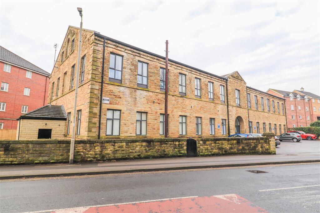 1 bed Detached for rent in Ossett. From Richard Kendall - Wakefield