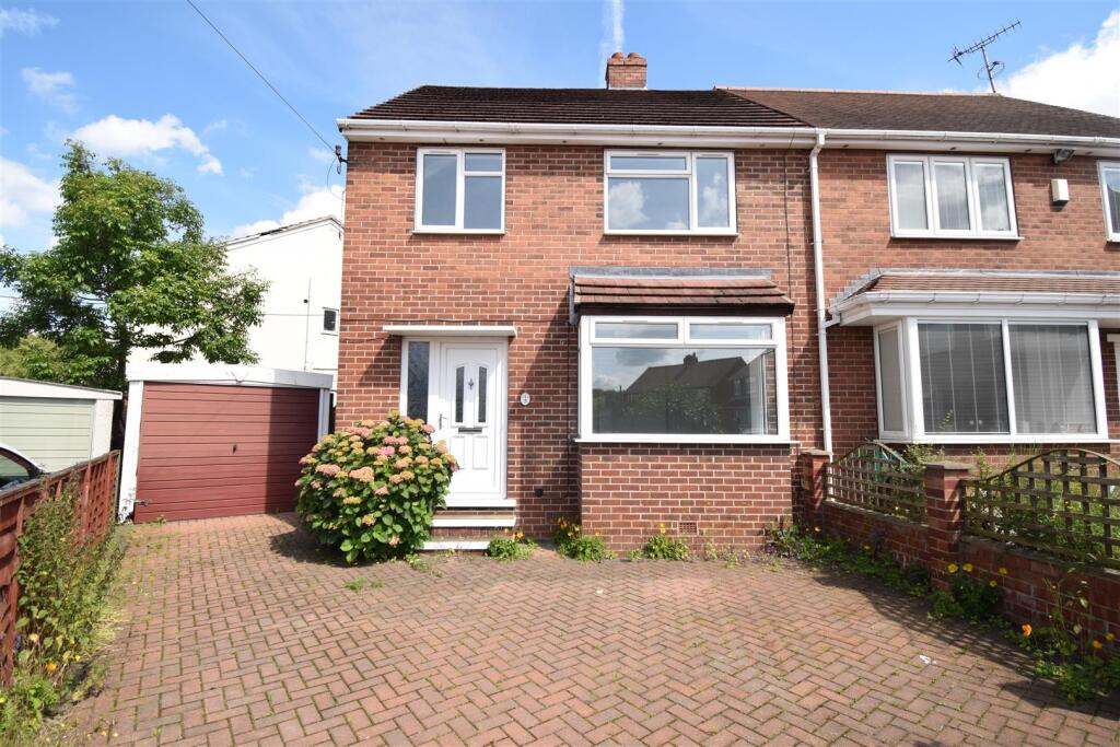3 bed Semi Detached for rent in Durkar. From Richard Kendall - Wakefield 3 bed Semi Detached for rent in Durkar. From Richard Kendall - Wakefield