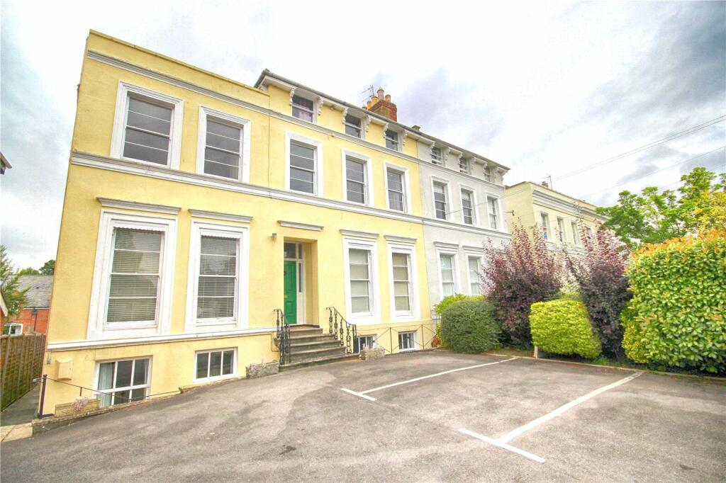 1 bed Apartment for rent in Leckhampton Hill. From Peter Ball and Co - Cheltenham