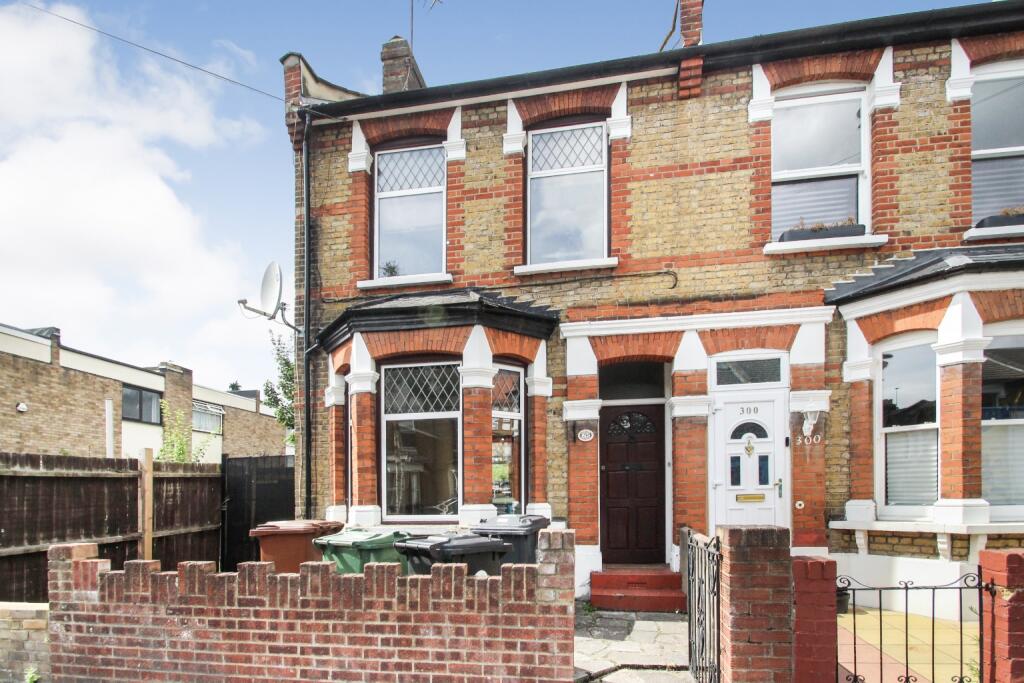 3 bed Mid Terraced House for rent in Leyton. From Trading Places -  Residential Sales