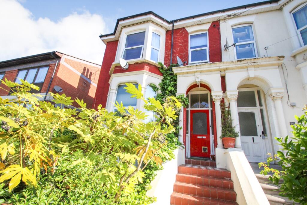 3 bed Apartment for rent in Wanstead. From Trading Places - Leytonstone