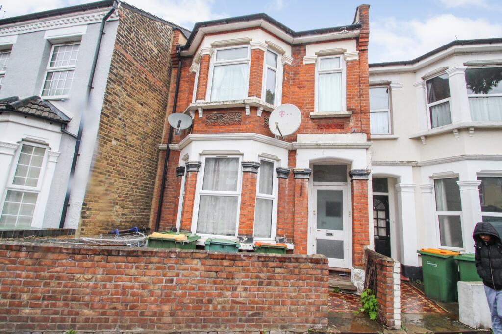 2 bed 1st Floor Flat for rent in West Ham. From Trading Places - Leytonstone