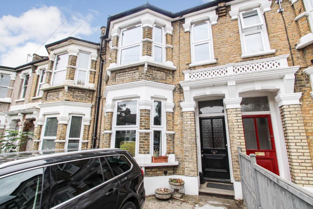 1 bed 1st Floor Flat for rent in Wanstead. From Trading Places - Leytonstone 1 bed 1st Floor Flat for rent in Wanstead. From Trading Places - Leytonstone