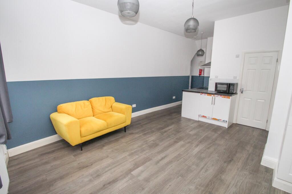 1 bed 1st Floor Flat for rent in Wanstead. From Trading Places - Leytonstone