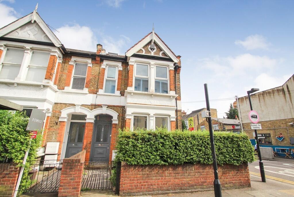 2 bed House (unspecified) for rent in Wanstead. From Trading Places - Leytonstone