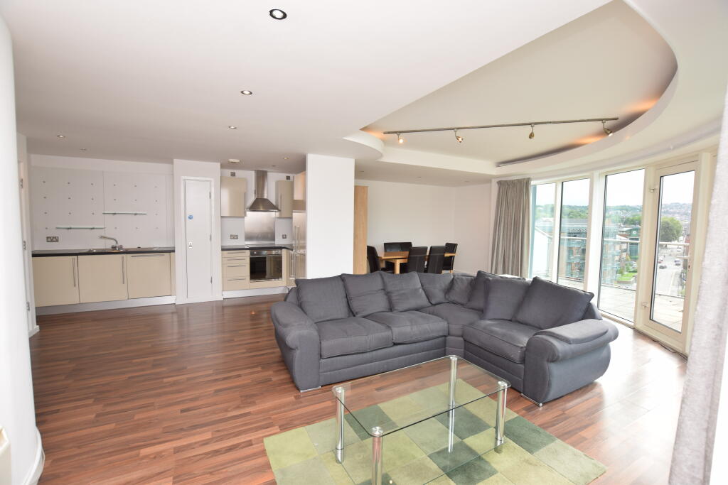 2 bed Apartment for rent in Long Line. From Blundells - Sheffield Central