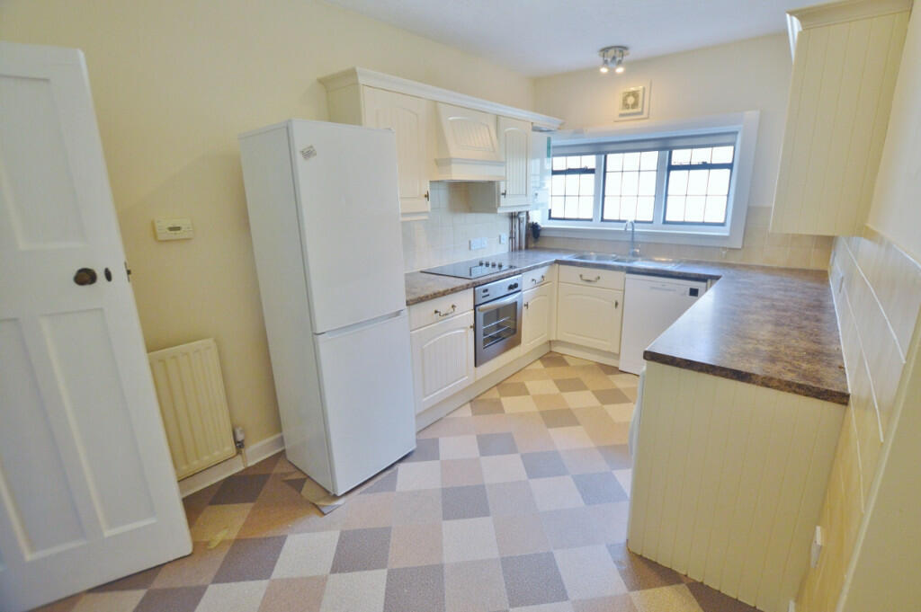 4 bed Annexe for rent in Bournemouth. From Gordon Barker Ltd - Bournemouth