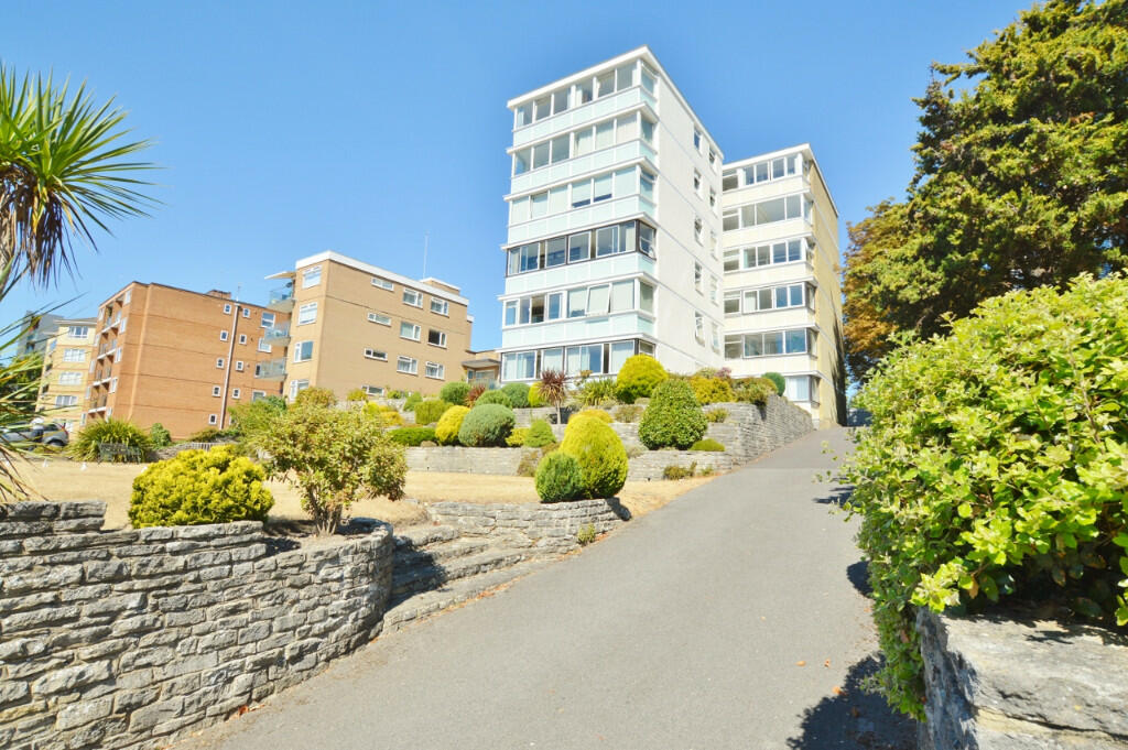 2 bed Apartment for rent in Poole. From Gordon Barker Ltd - Bournemouth