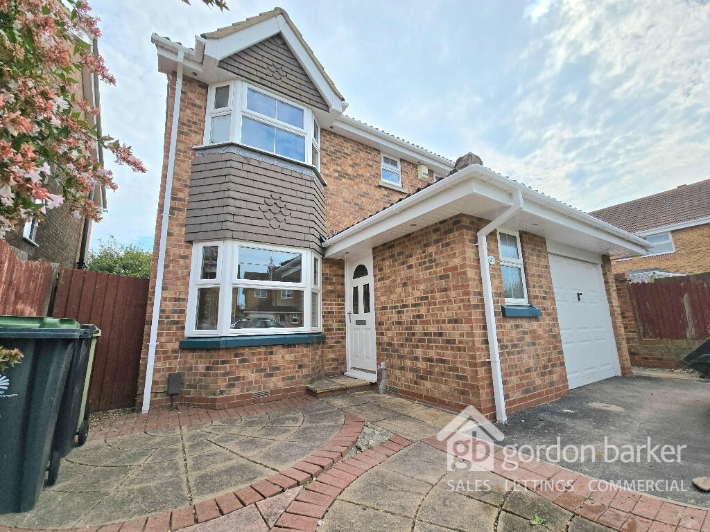 3 bed Detached for rent in Winkton. From Gordon Barker Ltd - Bournemouth