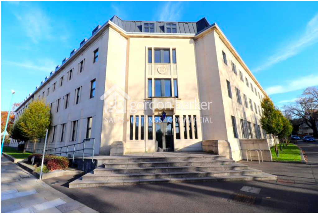 2 bed Apartment for rent in Poole. From Gordon Barker Ltd - Bournemouth