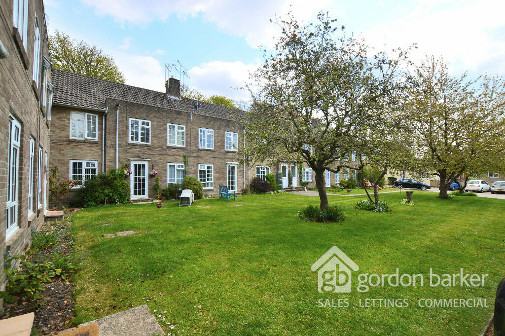 1 bed 1st Floor Flat for rent in Ringwood. From Gordon Barker Ltd - Bournemouth 1 bed 1st Floor Flat for rent in Ringwood. From Gordon Barker Ltd - Bournemouth