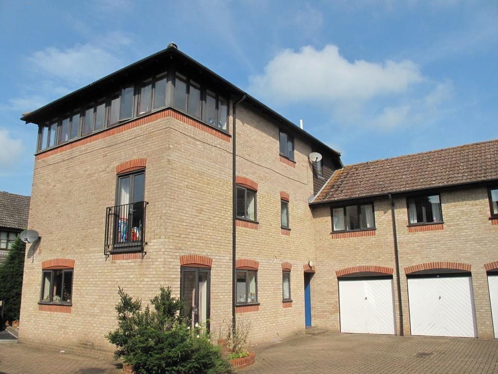 2 bed 1st Floor Flat for rent in Fordingbridge. From Gordon Barker Ltd - Bournemouth 2 bed 1st Floor Flat for rent in Fordingbridge. From Gordon Barker Ltd - Bournemouth