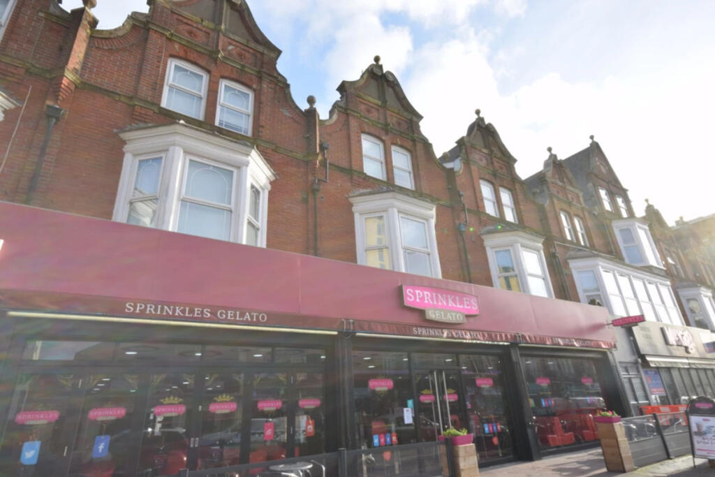 5 bed 1st Floor Flat for rent in Bournemouth. From Gordon Barker Ltd - Bournemouth