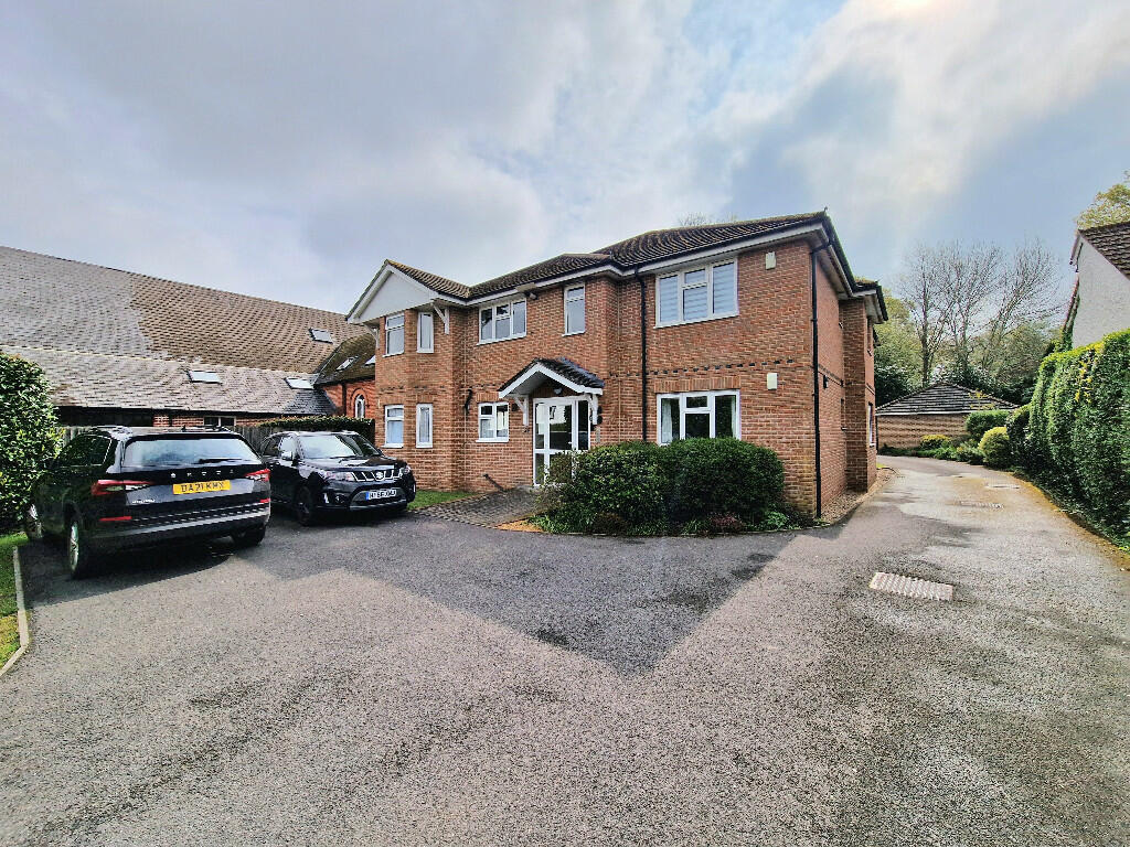 2 bed House (unspecified) for rent in Verwood. From Gordon Barker Ltd - Bournemouth
