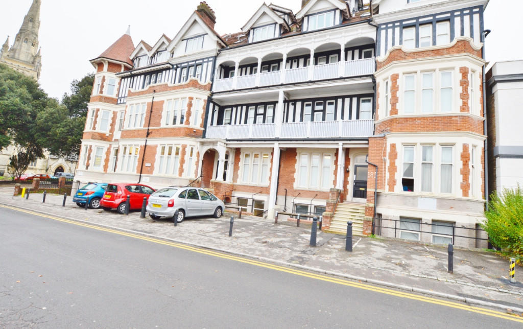 1 bed House (unspecified) for rent in Bournemouth. From Gordon Barker Ltd - Bournemouth