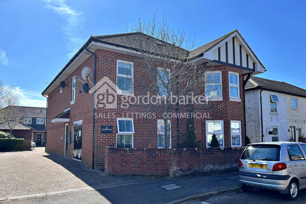 2 bed 1st Floor Flat for rent in Bournemouth. From Gordon Barker Ltd - Bournemouth 2 bed 1st Floor Flat for rent in Bournemouth. From Gordon Barker Ltd - Bournemouth