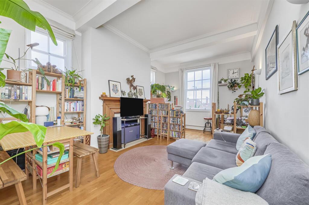 2 bed 1st Floor Flat for rent in Richmond. From James Anderson - East Sheen - Lettings