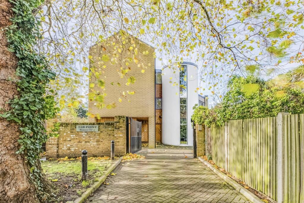 2 bed 1st Floor Flat for rent in Barnes. From James Anderson - East Sheen - Lettings