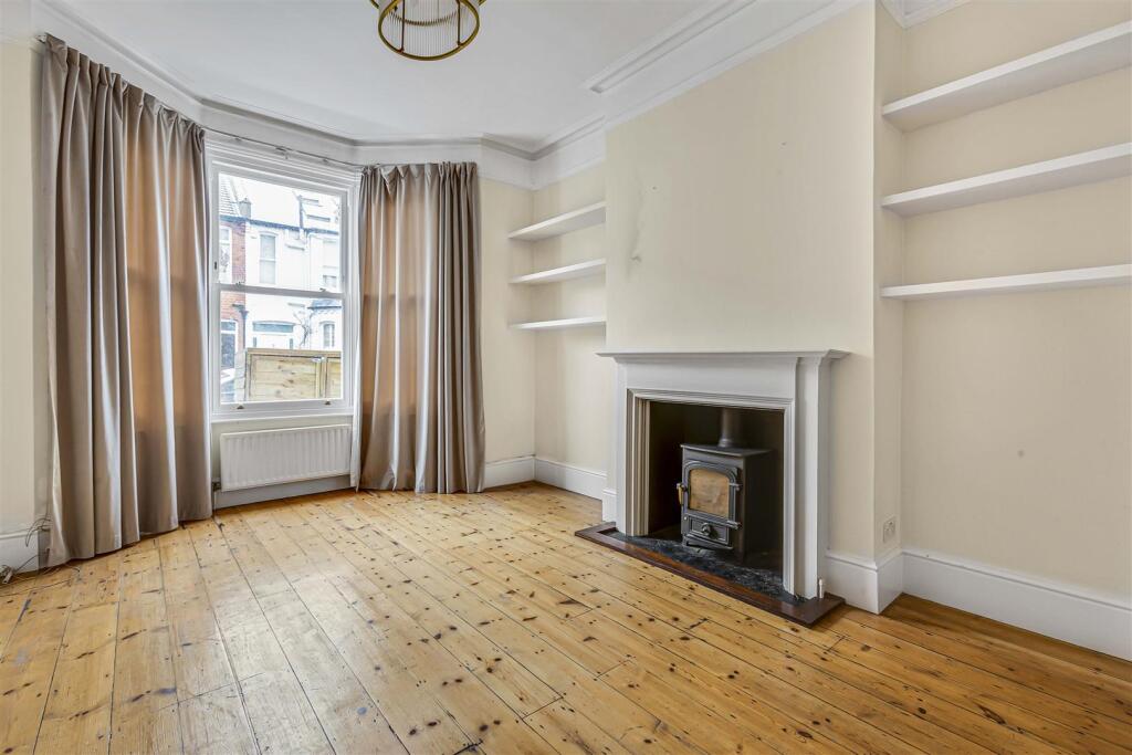 2 bed 1st Floor Flat for rent in Barnes. From James Anderson - East Sheen - Lettings 2 bed 1st Floor Flat for rent in Barnes. From James Anderson - East Sheen - Lettings