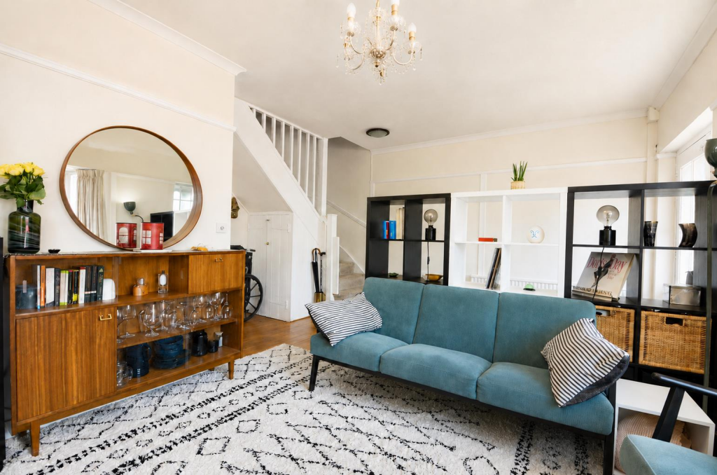 3 bed Mid Terraced House for rent in Richmond. From James Anderson - East Sheen - Lettings 3 bed Mid Terraced House for rent in Richmond. From James Anderson - East Sheen - Lettings