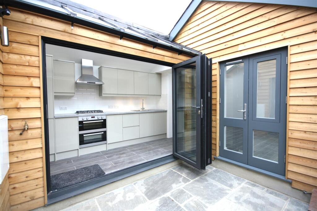 1 bed 1st Floor Flat for rent in Barnes. From James Anderson - East Sheen - Lettings 1 bed 1st Floor Flat for rent in Barnes. From James Anderson - East Sheen - Lettings