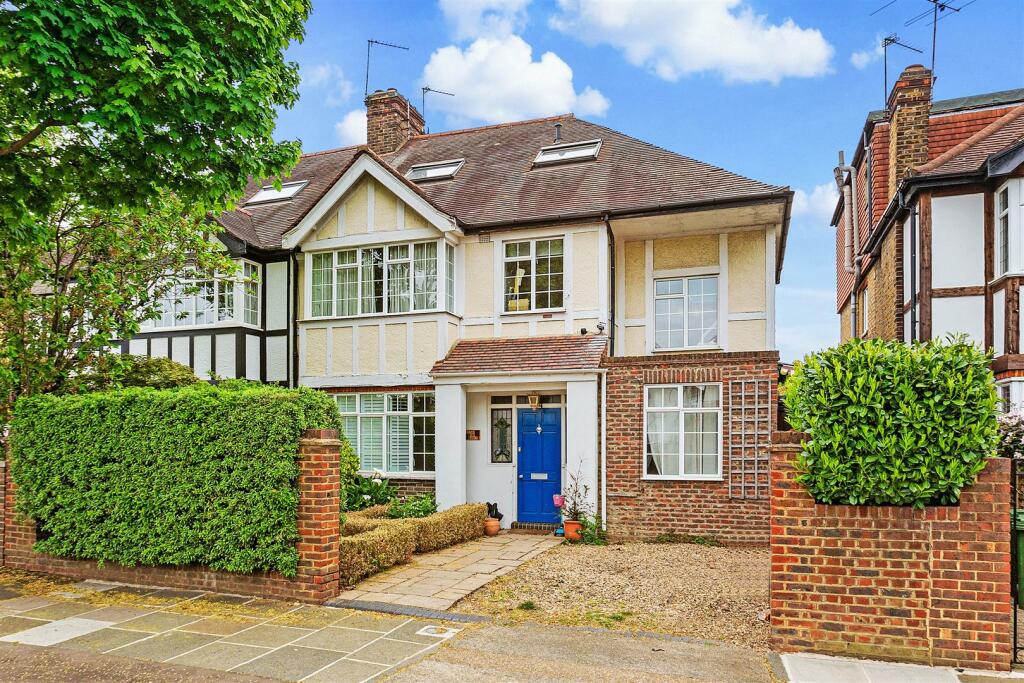 5 bed Semi-Detached House for rent in Barnes. From James Anderson - Sales