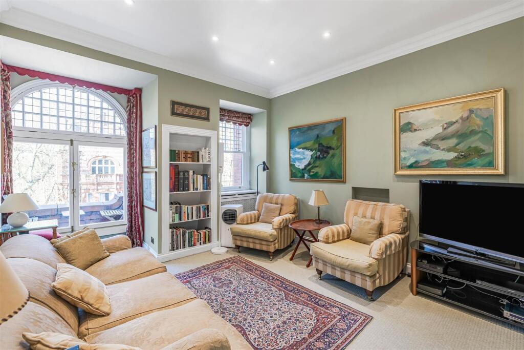 2 bed 1st Floor Flat for rent in London. From James Anderson - Barnes - Lettings