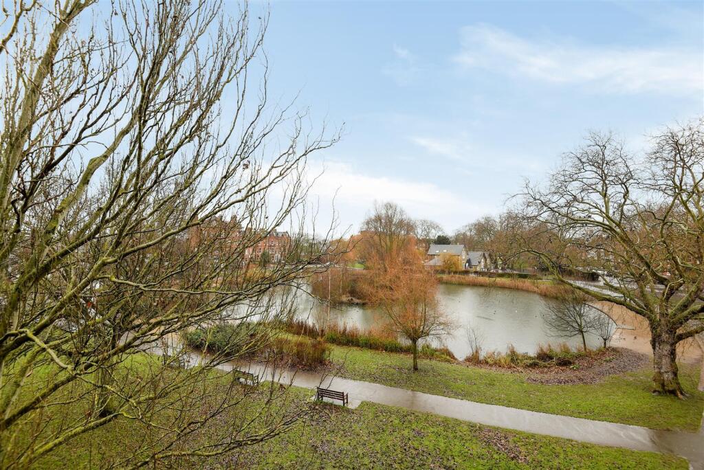 4 bed Detached for rent in Barnes. From James Anderson - Barnes - Lettings