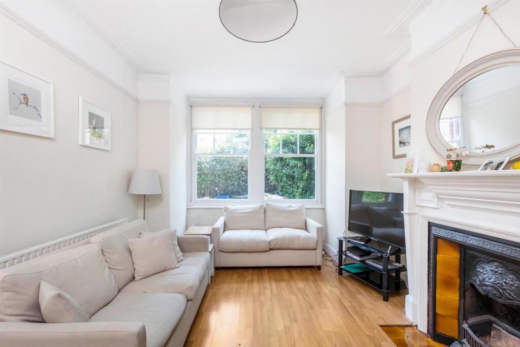 2 bed 1st Floor Flat for rent in Barnes. From James Anderson - Barnes - Lettings 2 bed 1st Floor Flat for rent in Barnes. From James Anderson - Barnes - Lettings