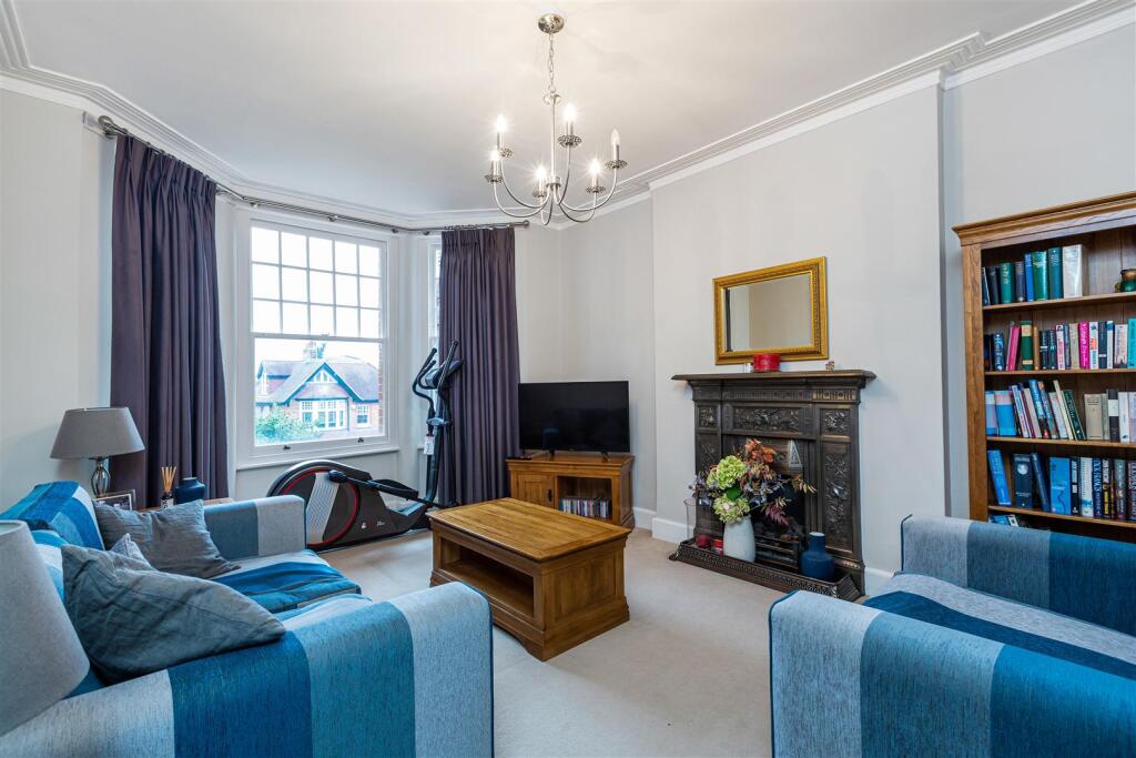 2 bed 1st Floor Flat for rent in Barnes. From James Anderson - Barnes - Lettings