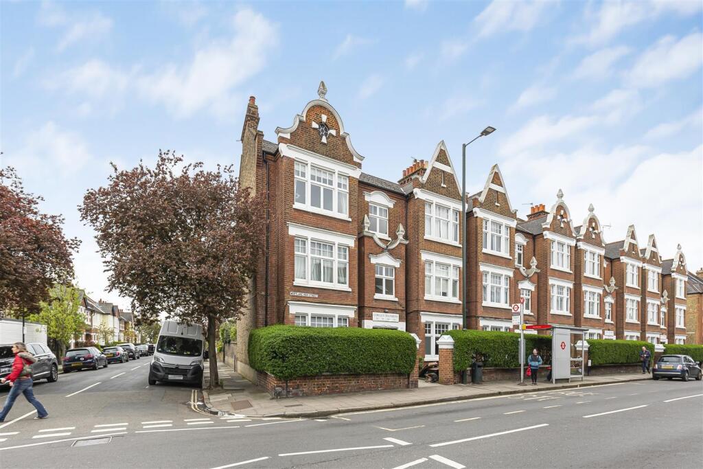 1 bed 1st Floor Flat for rent in Barnes. From James Anderson - Barnes - Lettings 1 bed 1st Floor Flat for rent in Barnes. From James Anderson - Barnes - Lettings
