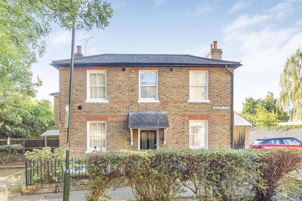 3 bed Cottage for rent in Barnes. From James Anderson - Barnes - Lettings 3 bed Cottage for rent in Barnes. From James Anderson - Barnes - Lettings