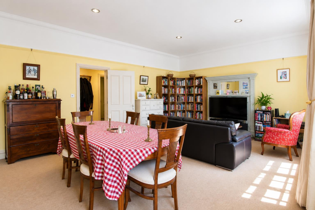 2 bed 1st Floor Flat for rent in Putney. From James Anderson - East Putney - Lettings