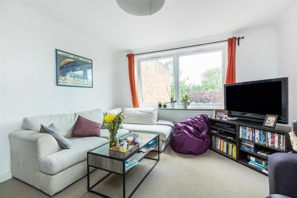 2 bed 1st Floor Flat for rent in Putney. From James Anderson - East Putney - Lettings