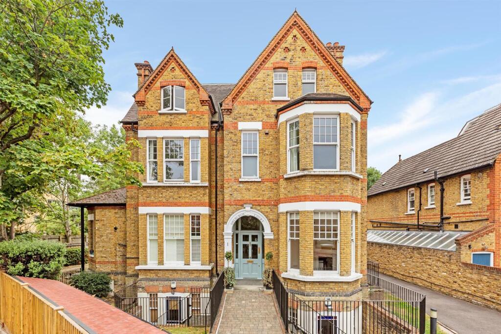 2 bed 1st Floor Flat for rent in Putney. From James Anderson - East Putney - Lettings