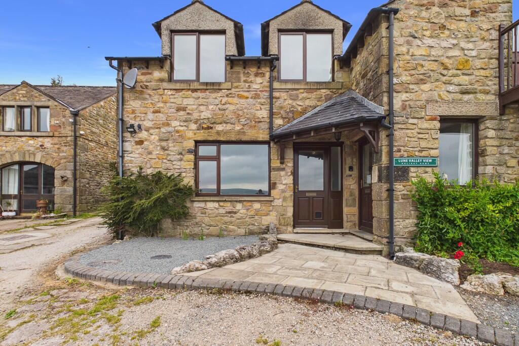3 bed End of Terrace for rent in Claughton. From Hackney & Leigh - Kendal