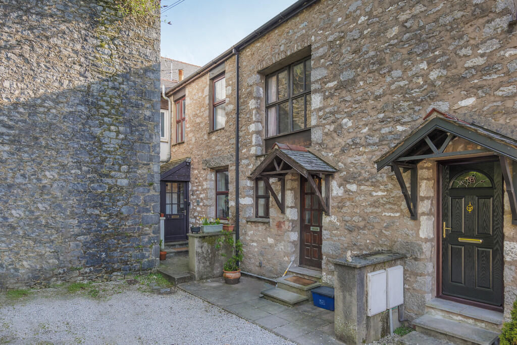2 bed Cottage for rent in Grange-over-Sands. From Hackney & Leigh - Kendal 2 bed Cottage for rent in Grange-over-Sands. From Hackney & Leigh - Kendal