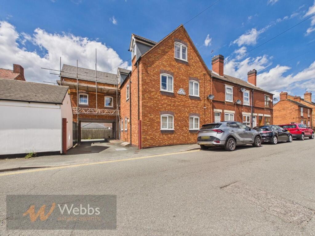 2 bed 1st Floor Flat for rent in Rawnsley. From Webbs Estate Agents - Cannock