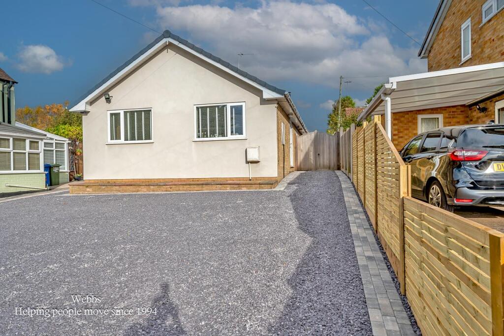 3 bed Detached bungalow for rent in Huntington. From Webbs Estate Agents - Cannock