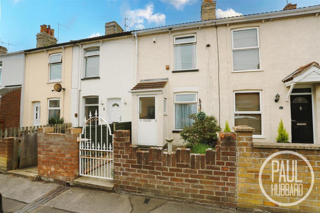 3 bed Mid Terraced House for rent in Kessingland. From Paul Hubbard Estate Agents - Lowestoft