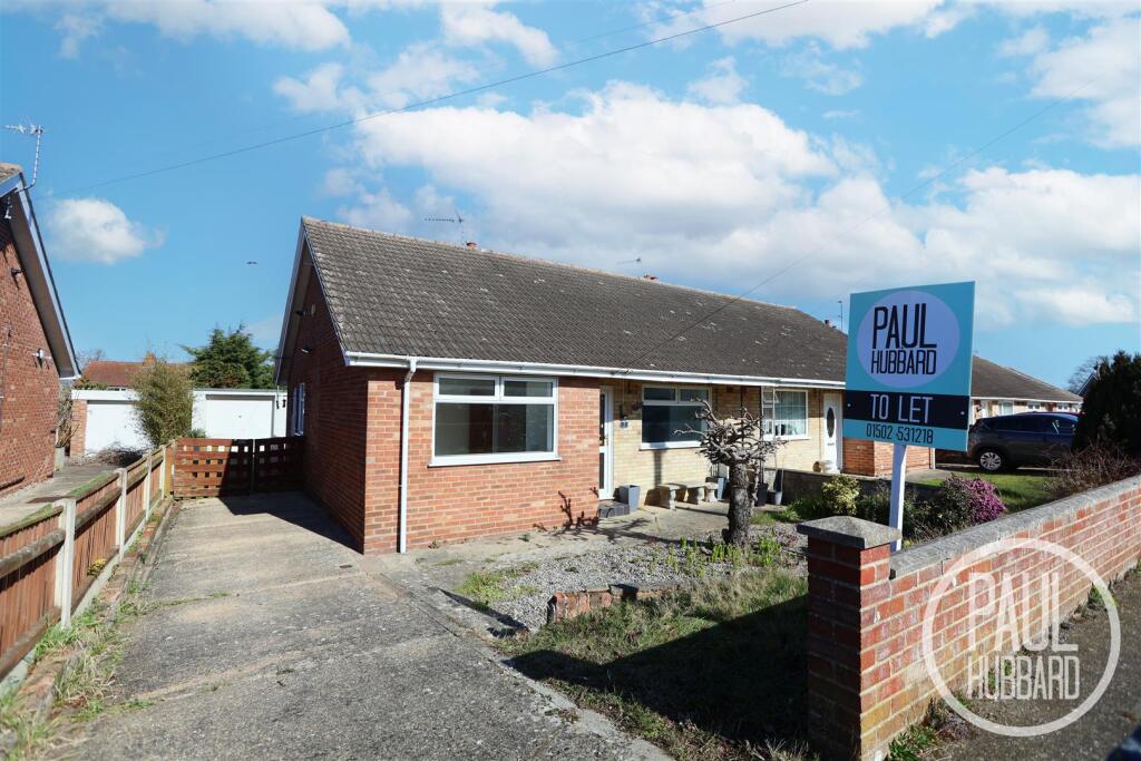 2 bed Semi-detached bungalow for rent in Kessingland. From Paul Hubbard Estate Agents - Lowestoft 2 bed Semi-detached bungalow for rent in Kessingland. From Paul Hubbard Estate Agents - Lowestoft