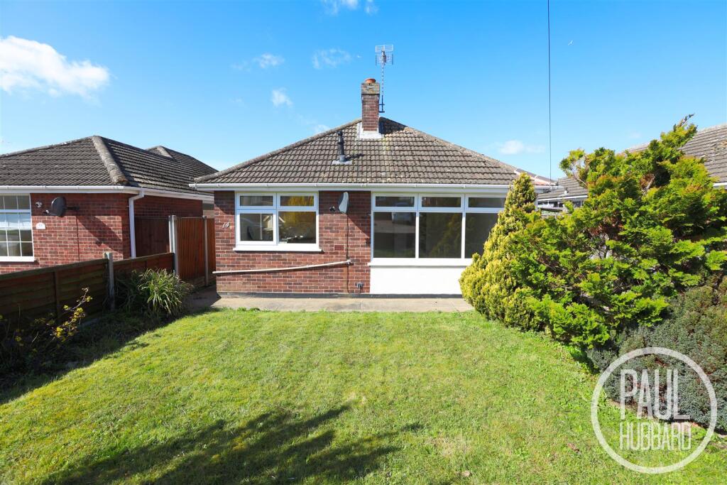 2 bed Detached bungalow for rent in Lowestoft. From Paul Hubbard Estate Agents - Lowestoft