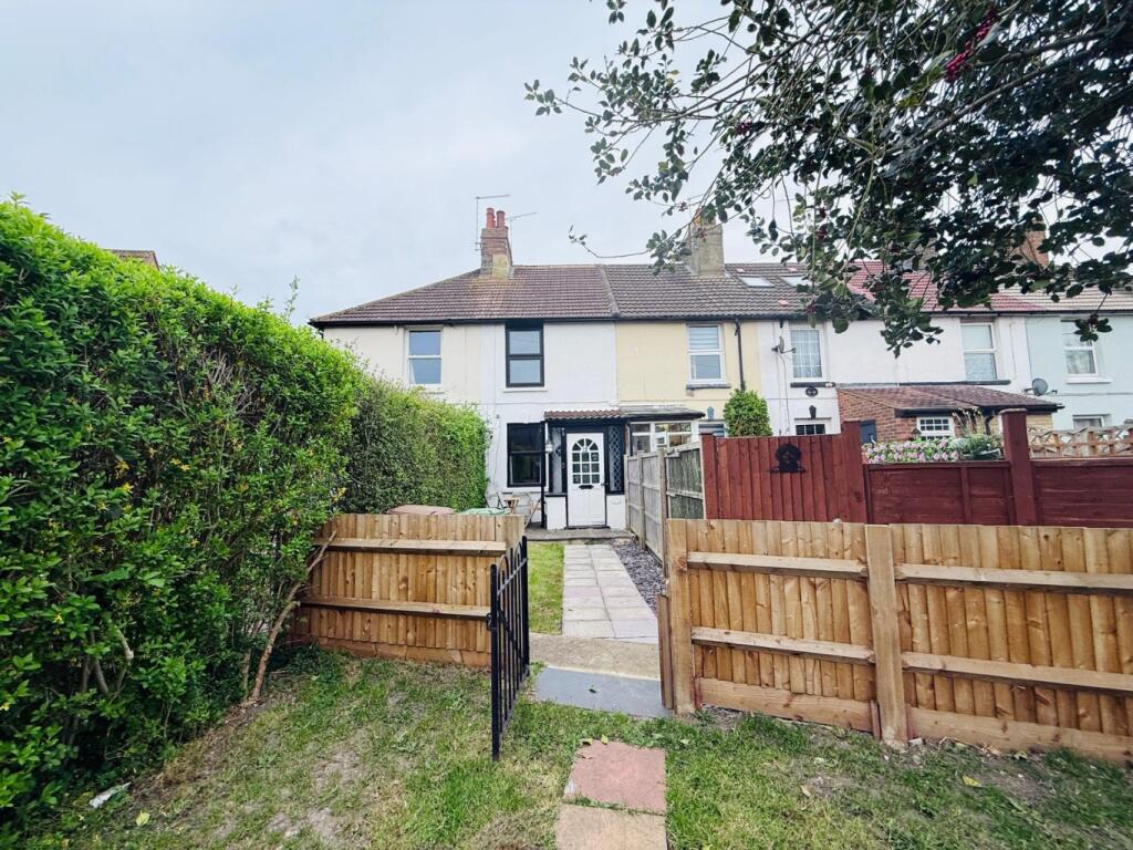 2 bed Cottage for rent in Cuxton. From Jacksons Estate Agents - Gillingham
